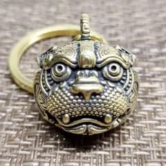 K43 貔貅（ヒキュウ）鈴｜真鍮製アンティーク風ベル・風水開運・金運・財運アップ・魔除け瑞獣のお守りキーホルダー｜護符チャーム・バッグにも最適