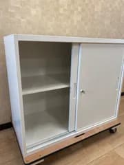 ※引取限定‼◆中古◆格安◆引戸書庫◆可動棚板付き◆スチール製◆オフィス◆事務所◆業務用◆鍵付き