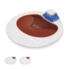 醤油皿 10cm 富士山 皿 食器 和食器 磁器 （ 電子レンジ対応 食洗機対応 絵柄 浮き出る 豆皿 醤油 薬味皿 逆さ富士 小皿 白 しょうゆ皿 絵柄が浮き出る醤油皿 ） )