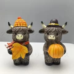 置物 オブジェ ガーデンオーナメント かぼちゃとリーフを持っている牛 うし 2個セット 秋 ハロウィン 装飾 屋外 屋内 室内 インテリア 玄関 リビング ダイニング 装飾 庭 ガーデニング 装飾 ガーデン 可愛い ギフト 