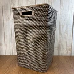 ラタン製ランドリーバスケット 蓋付き
