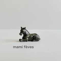 フェーヴ　馬　メタル　フランス　フェーブ　ミニチュア陶器　m-1565