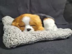 眠る犬 ぬいぐるみ