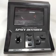 スペースディフェンダー エポック社 動作確認済み デジコムシリーズ コレクション レトロゲーム 昭和レトロ ヴィンテージ ジョイスティックの操作により上下左右自由自在に動くスペースファイター 単2電池4本又はACアダプタ使用（別売り）X086