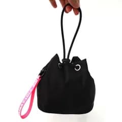 ビンバイローラ（Bimba Y Lola）のナイロン製巾着型ミニバケットバッグ（ポーチ）