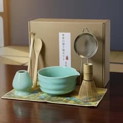 抹茶セット 7点 片口抹茶碗 百本立茶筅 茶杓 茶こし 茶筅立て 茶巾 スプーン 天然素材 自宅で点前や抹茶ラテを楽しめる 初心者にも使いやすい グリーン 母の日 敬老の日 誕生日にも/ da722de8