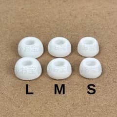 新品・未使用　AirPods Pro 用　イヤーチップ　シリコン 製　6個入り（S/ M/ Lサイズ各1ペア）第1世代/ 第2世代 対応　エアーポッズ プロ　交換用　イヤーピース　滑り止め　防塵　メンズ　レディース（純正品質）