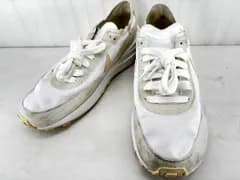 s25t-0348y【中古】NIKE WAFFLE ONE　ESS emi　ナイキ　ワッフルワン　エミ　ホワイト　スニーカー　ウィメンズ　レディース　24.5cm　DM7604-100